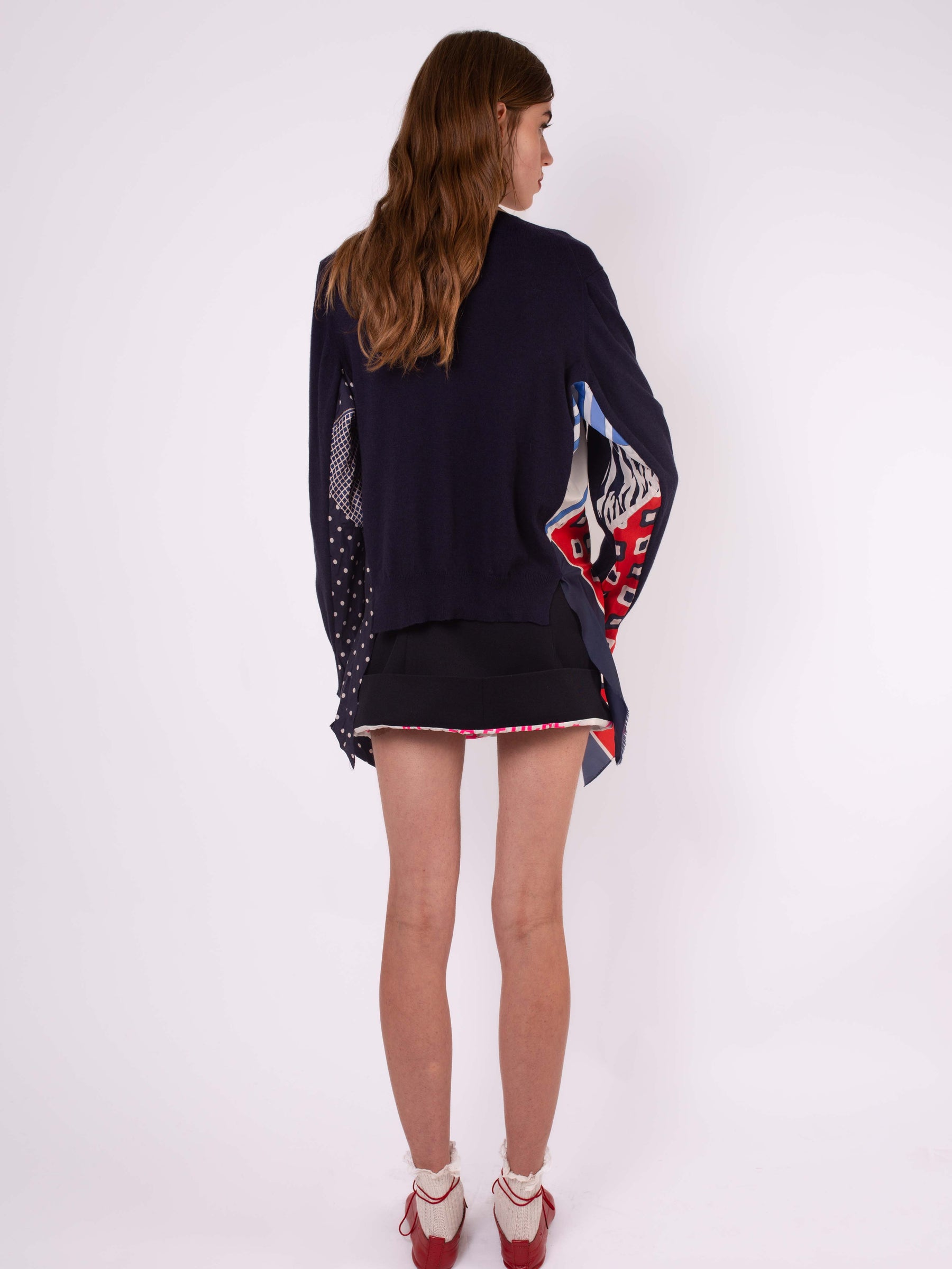 ROBBIE V-neck Sweater - Navy / Red