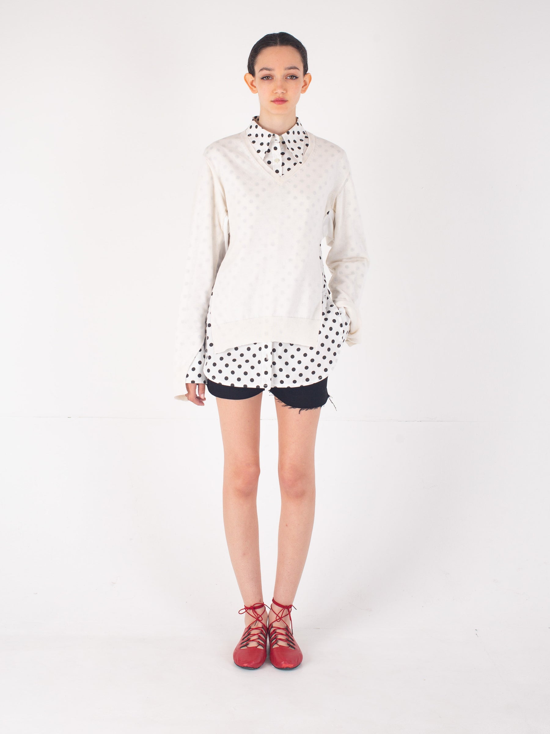 CHARLI V-neck Sweater - White / Black
