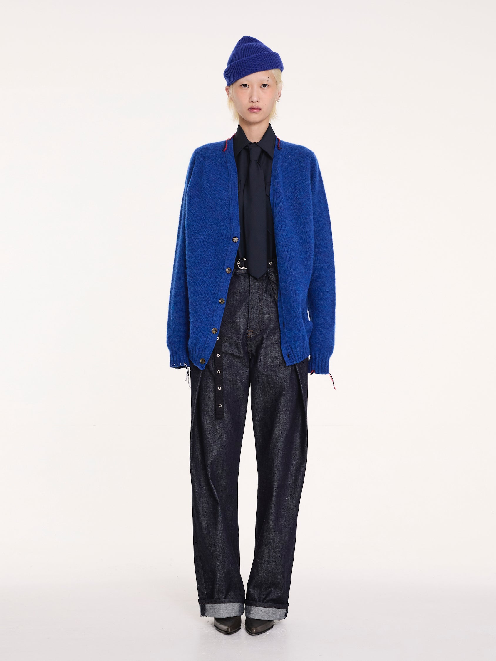 BEATON Brushed V-neck Cardigan - Blue