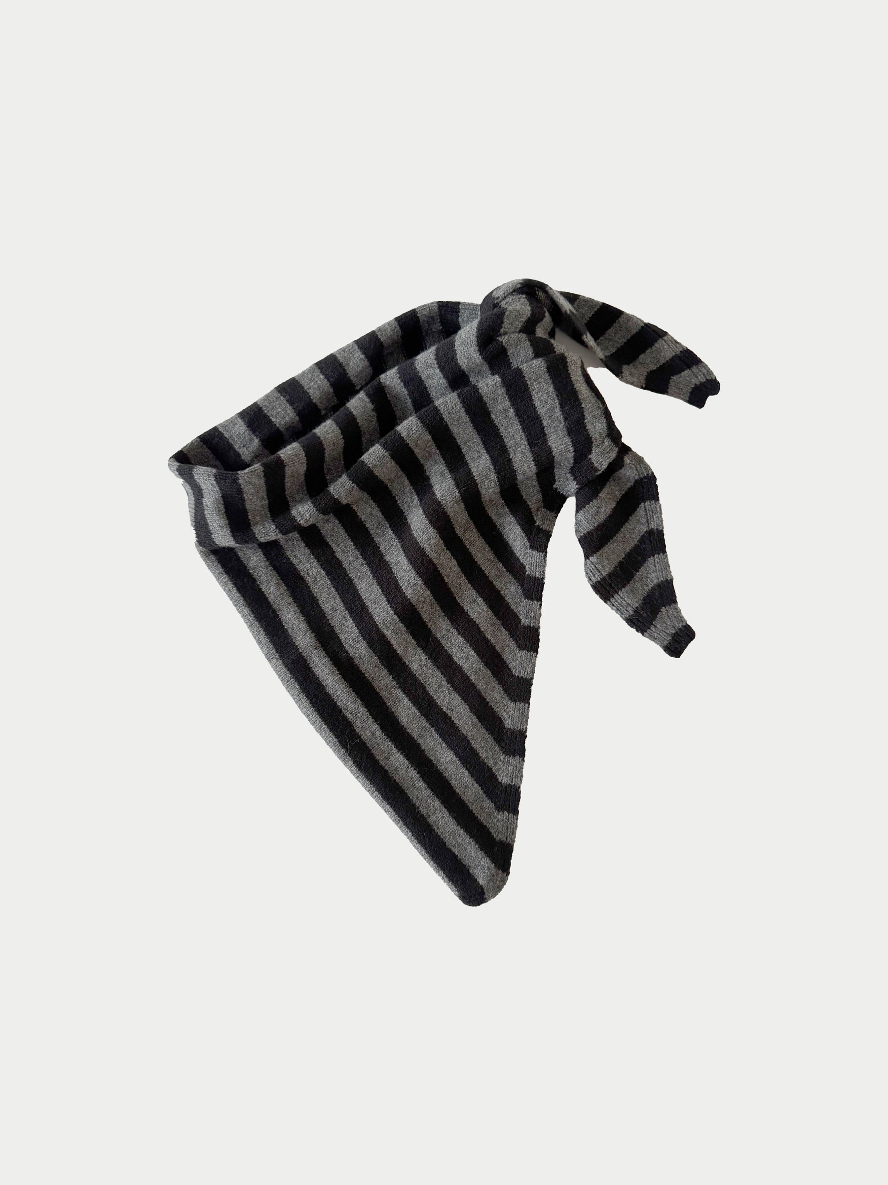 LIVA X Striped Triangle Scarf - Grey / Black