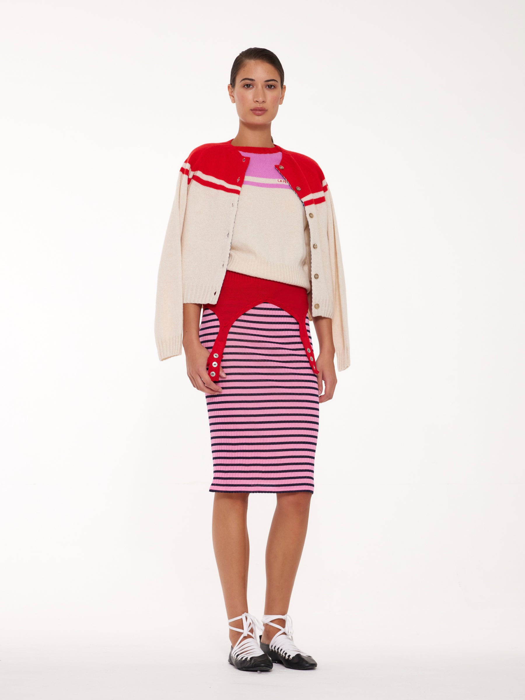 MAAR Crew Neck Cardigan - Ecru / Red