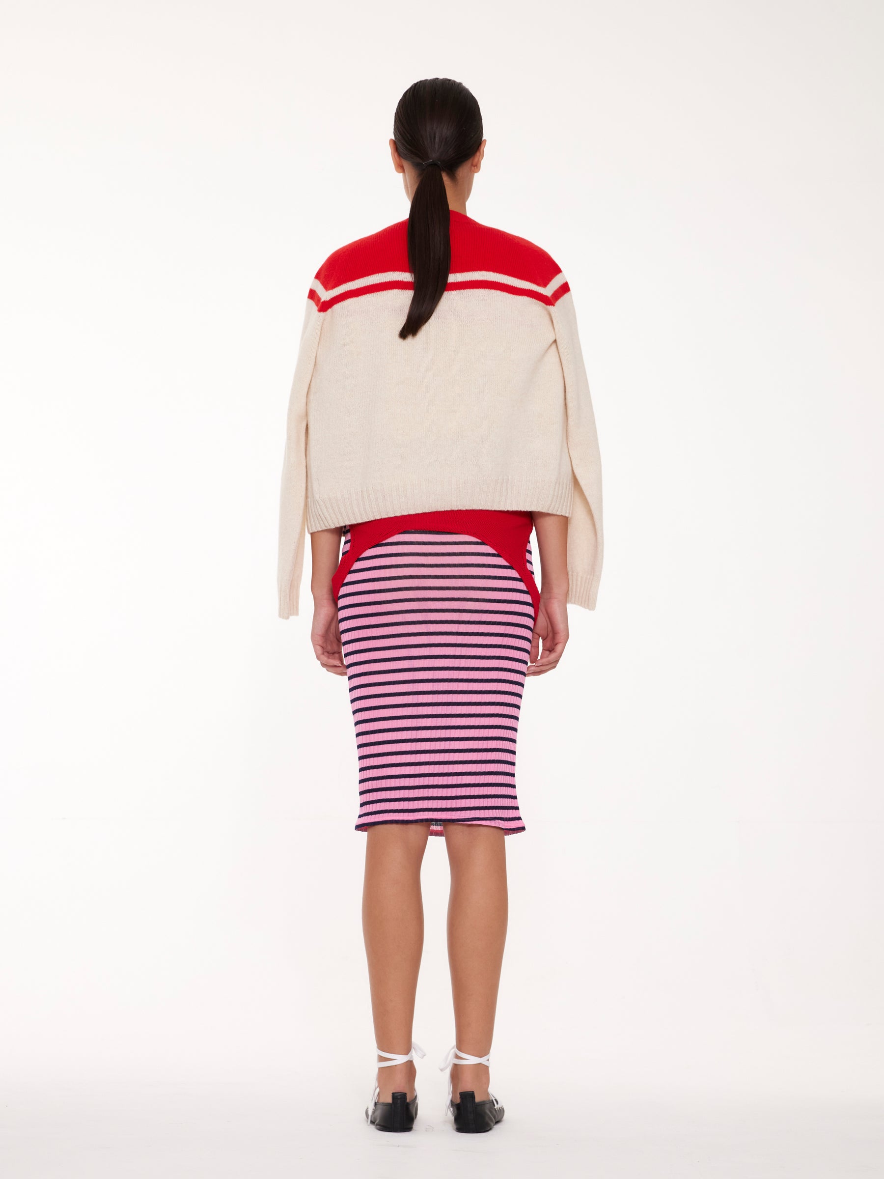 MAAR Crew Neck Cardigan - Ecru / Red