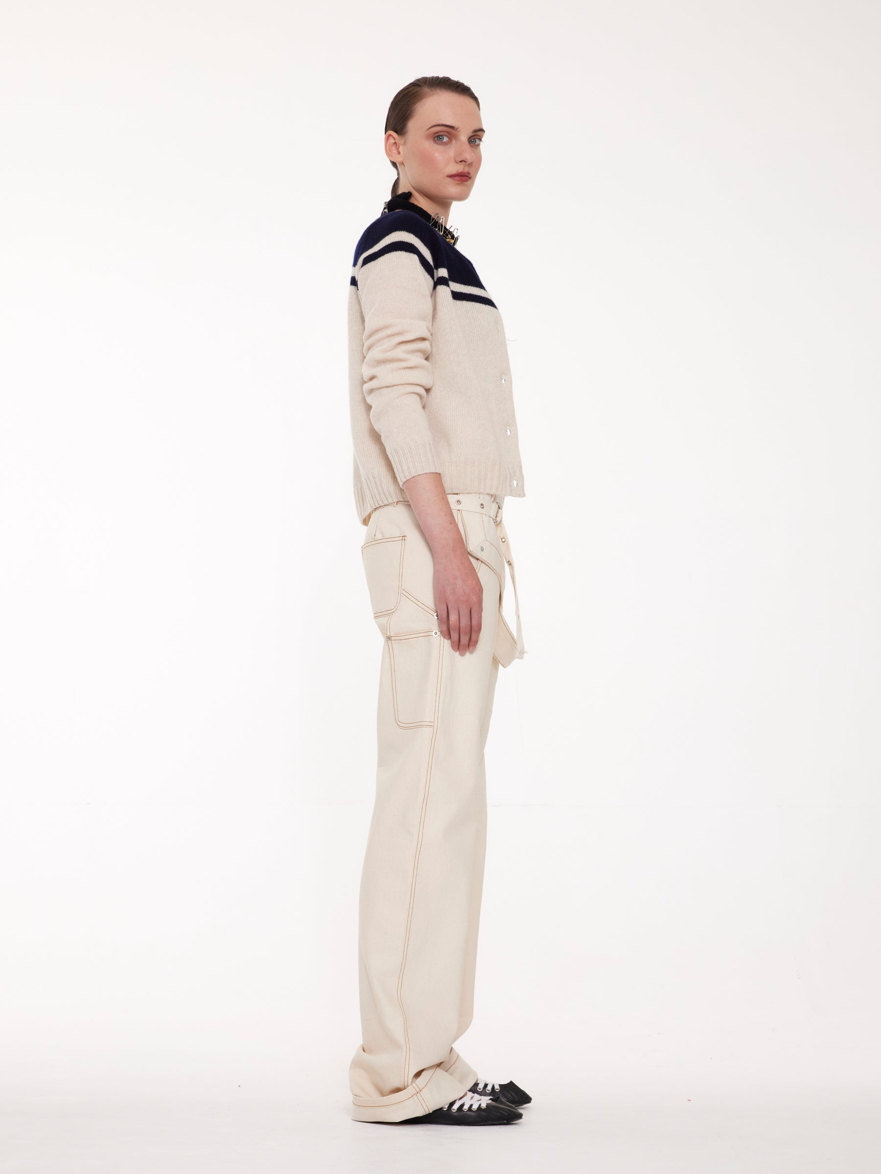 MAAR Crew Neck Cardigan - Ecru / Navy