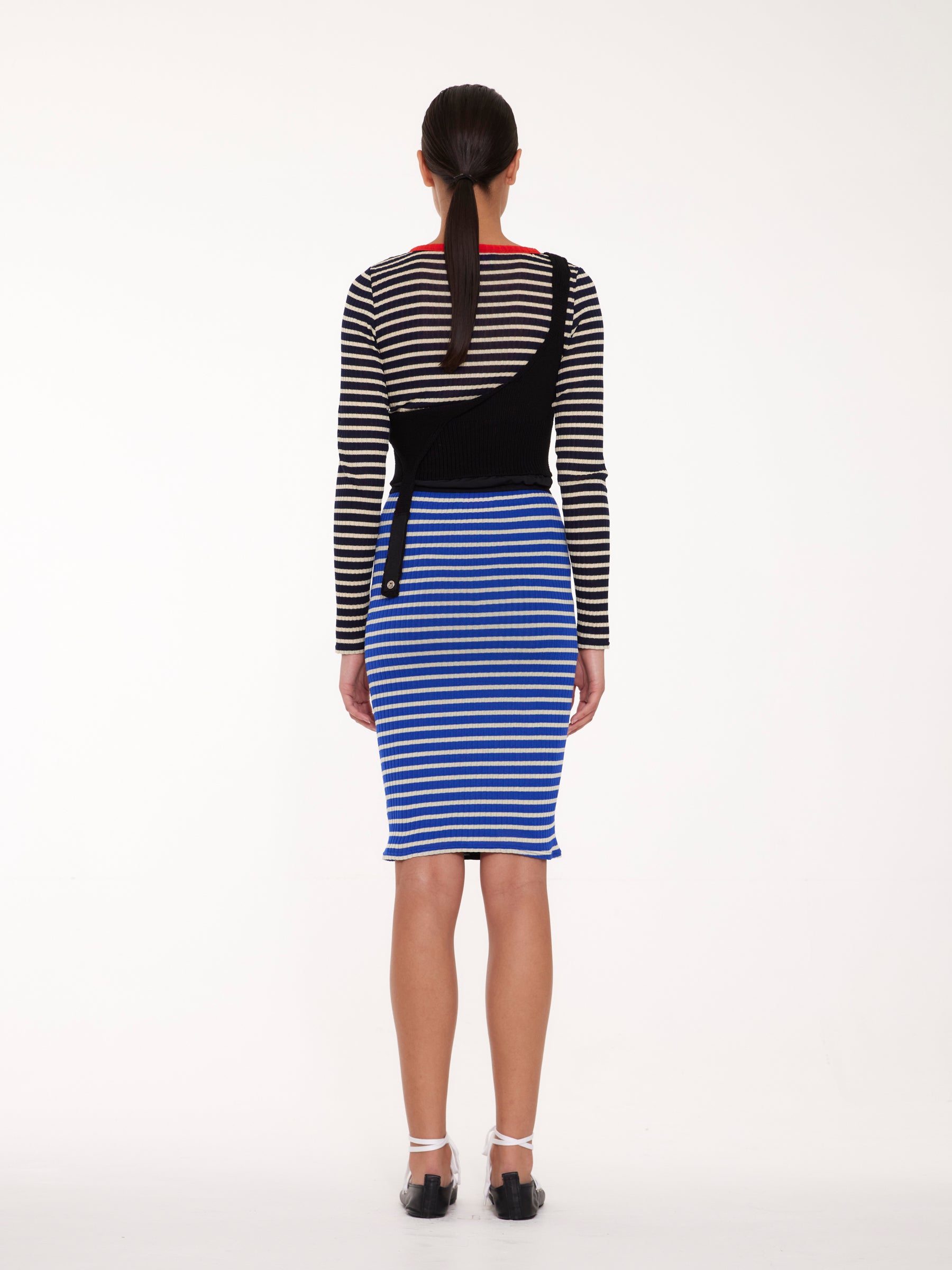 JACKIE RAYE Fine Weight Ribbed Top - Navy / Ecru / Red