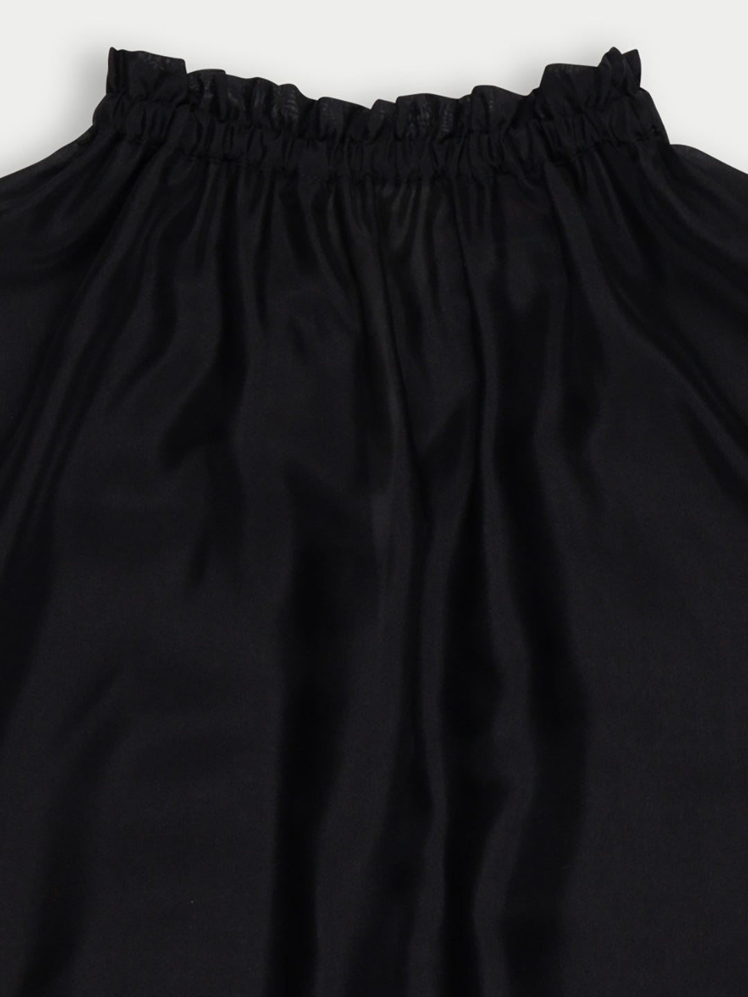 VIVIENNE - Black