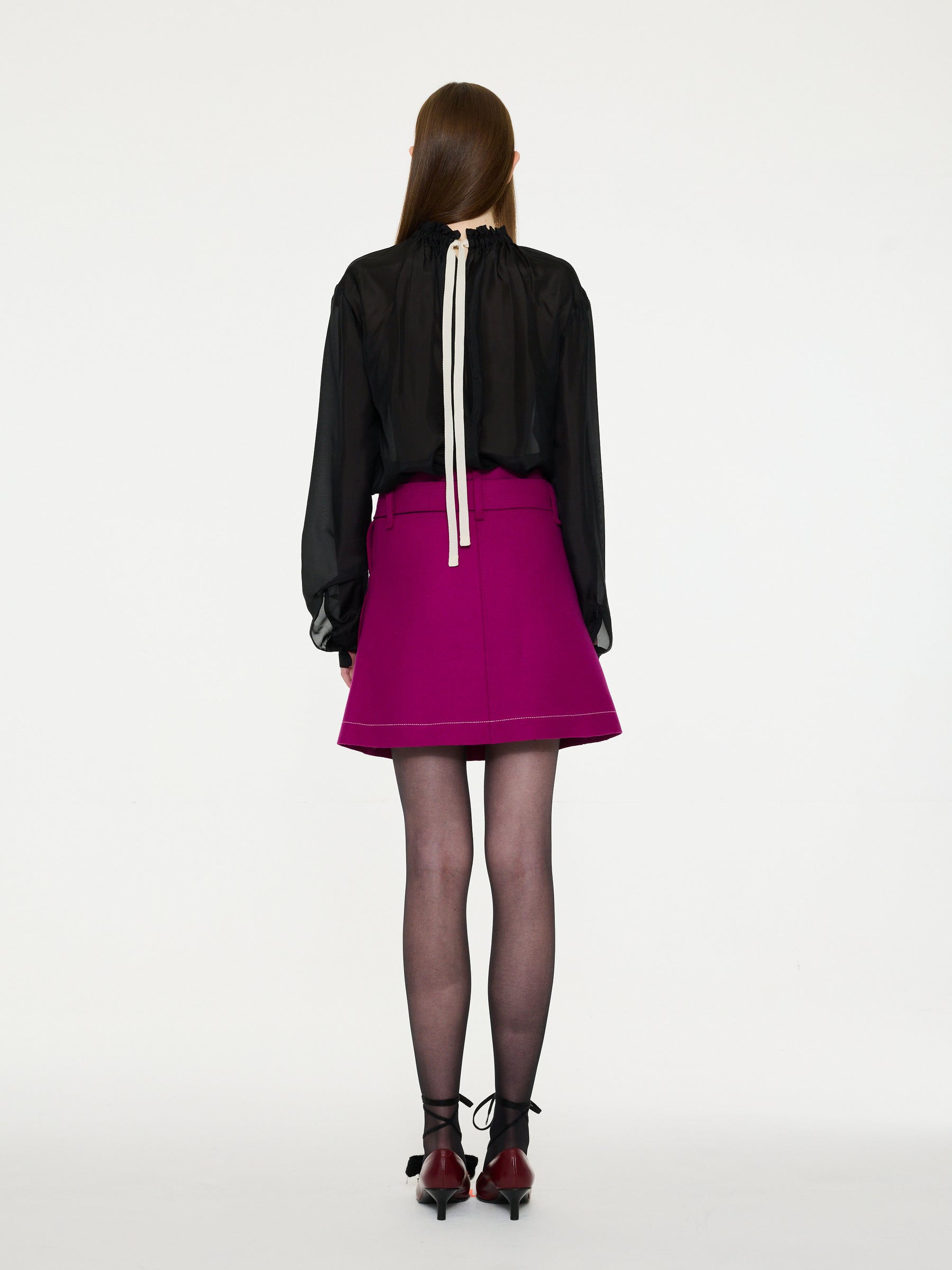 VIVIENNE - Black