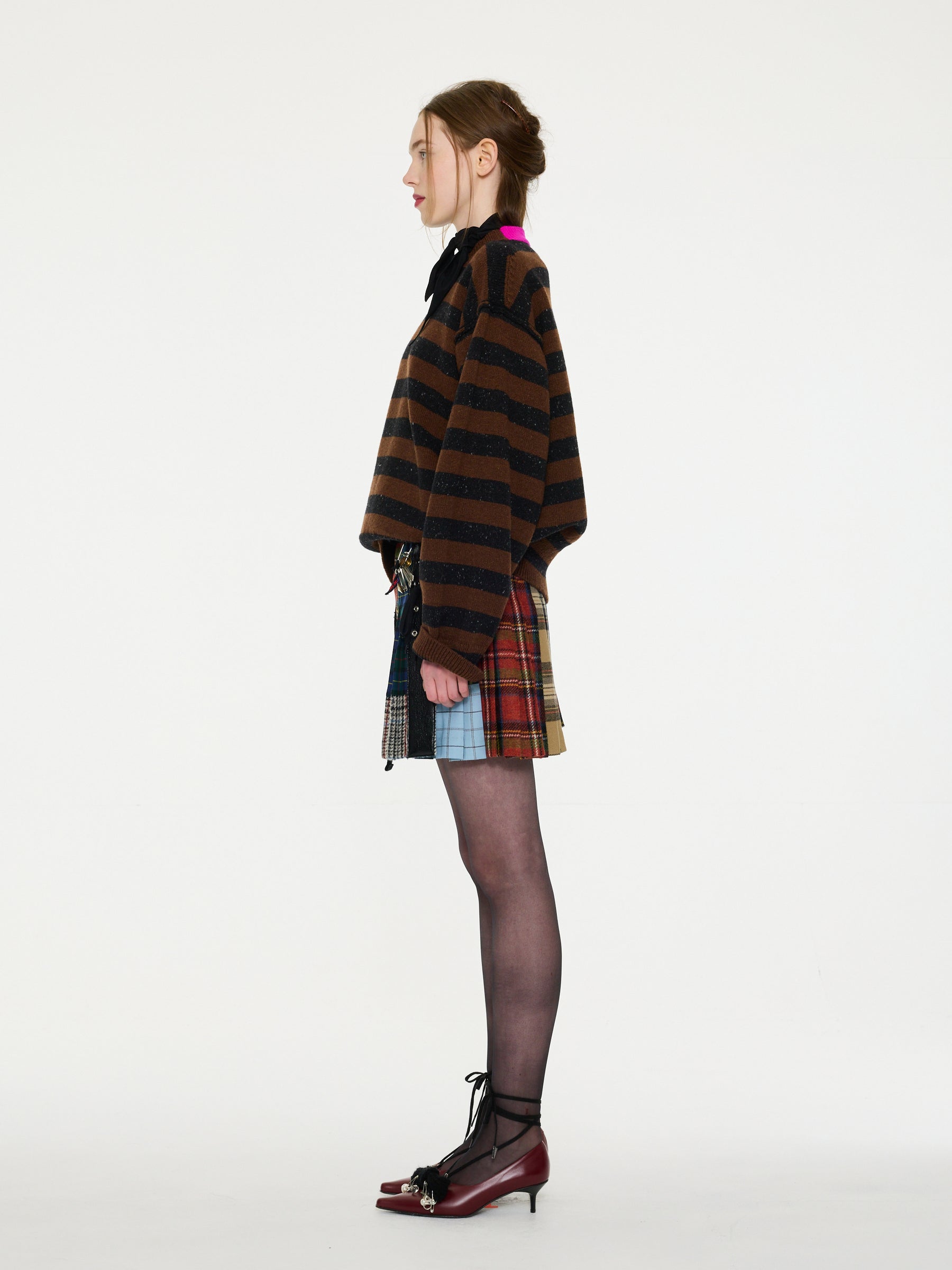 LESLIE Unisex Loose Fit Striped Sweater- Brown/ Black