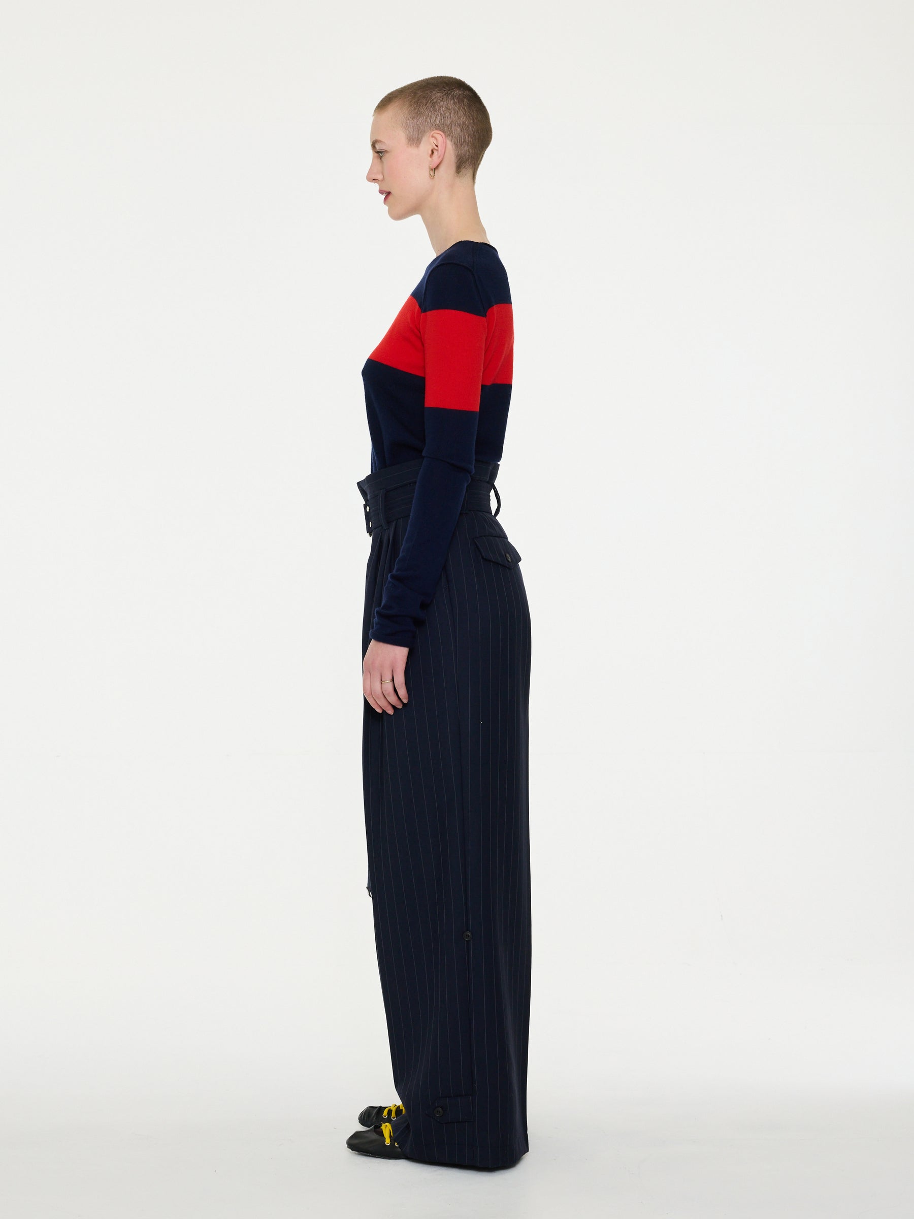 BIRTWELL fitted fine weight sweater - NAVY / RED