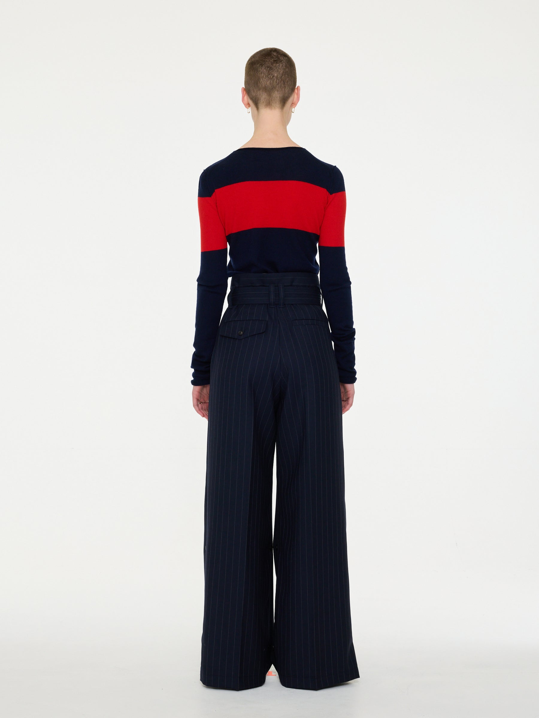 BIRTWELL fitted fine weight sweater - NAVY / RED