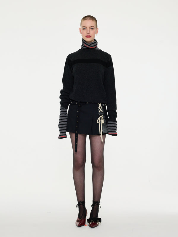 OSSIE Traditional Seam Free Sweater - Grey/ Black